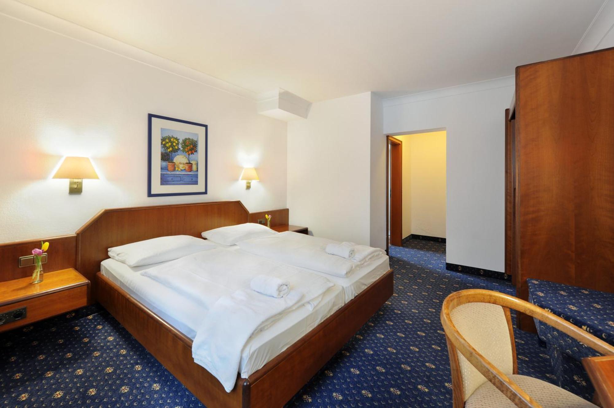 Ambassador Parkhotel 3* Monaco di Baviera